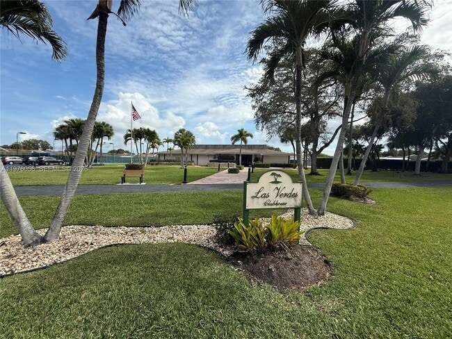 Building Photo - 5130 Las Verdes Cir