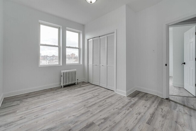 Building Photo - 103 Westover Pl