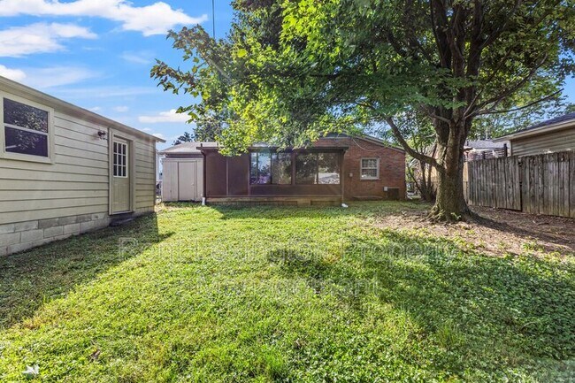 Building Photo - 2125 Talisman Rd