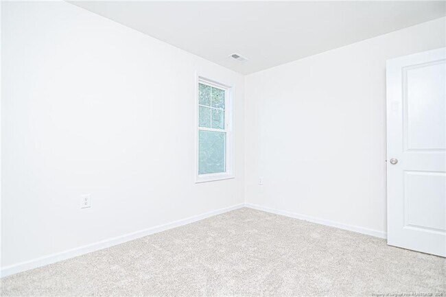 Building Photo - 5851 Panther Dr