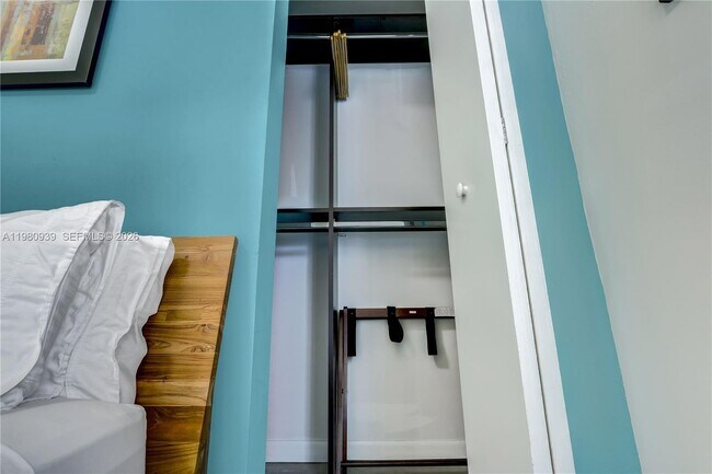 Building Photo - 8826 NE 2nd Ave