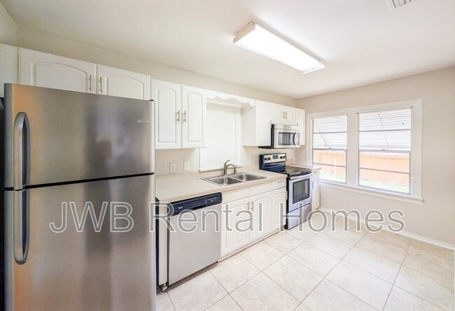 Building Photo - 1210 Rensselaer Ave