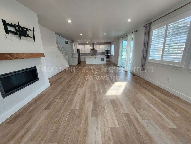 Building Photo - 12930 Galapago St