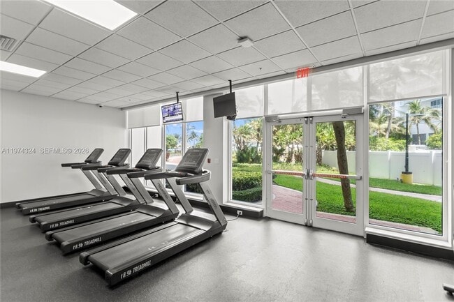 Building Photo - 3001 S Ocean Dr