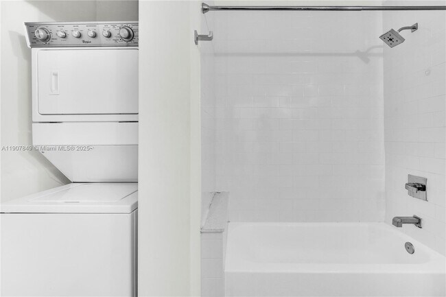 Building Photo - 761 NW 1st St