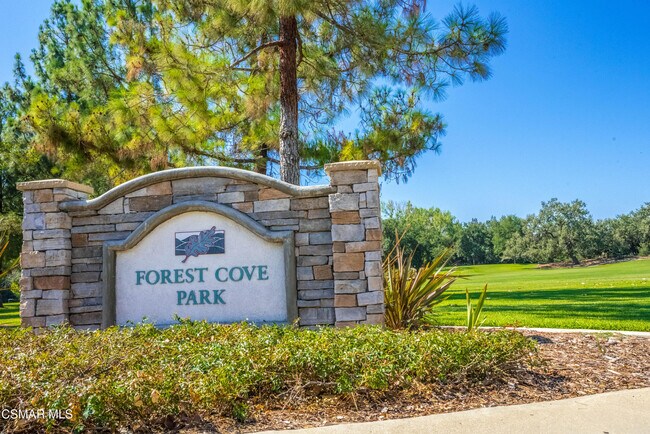 Building Photo - 5627 Middle Crest Dr