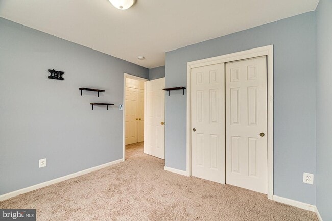 Building Photo - 417 Sparkleberry Terrace NE