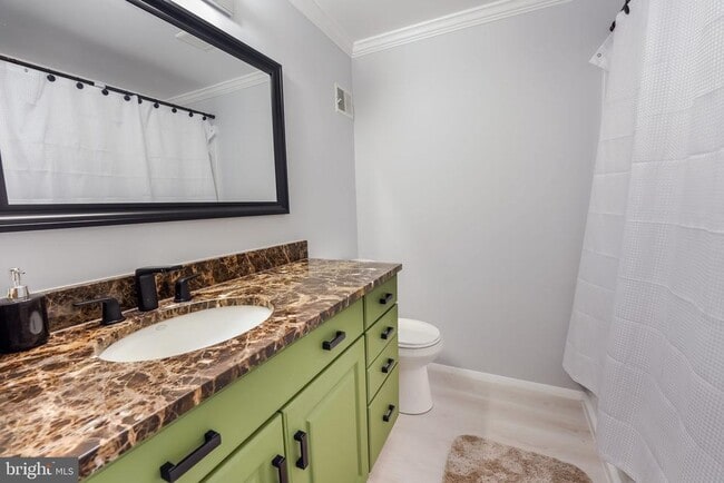Building Photo - 5326 Larochelle Ct