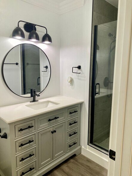 Building Photo - 1144 Carson St