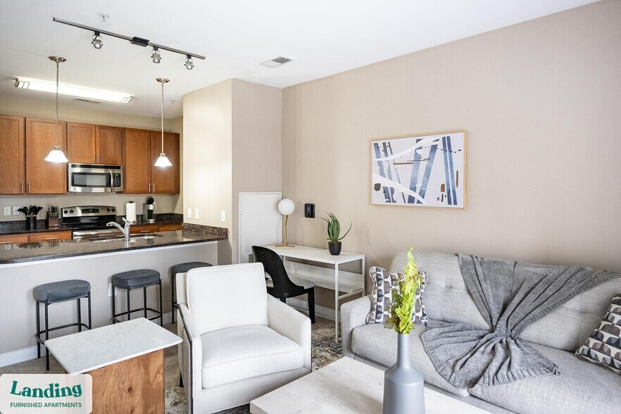 Building Photo - 6115 Tidewater Dr