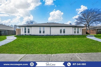 Building Photo - 2832 Townbluff Dr