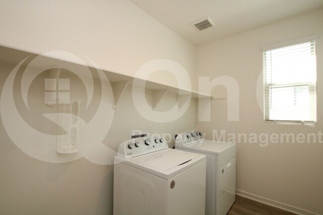 Building Photo - 35136 N Magnette Way