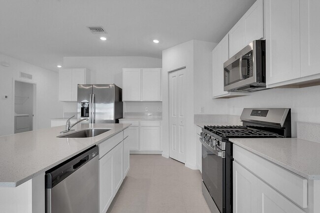 Building Photo - 5936 Mangrove Dr