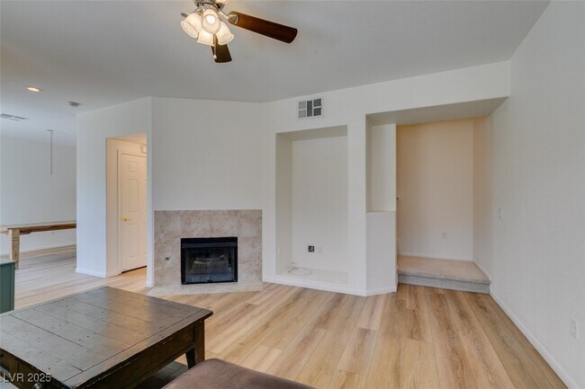 Building Photo - 10220 Delray Beach Ave