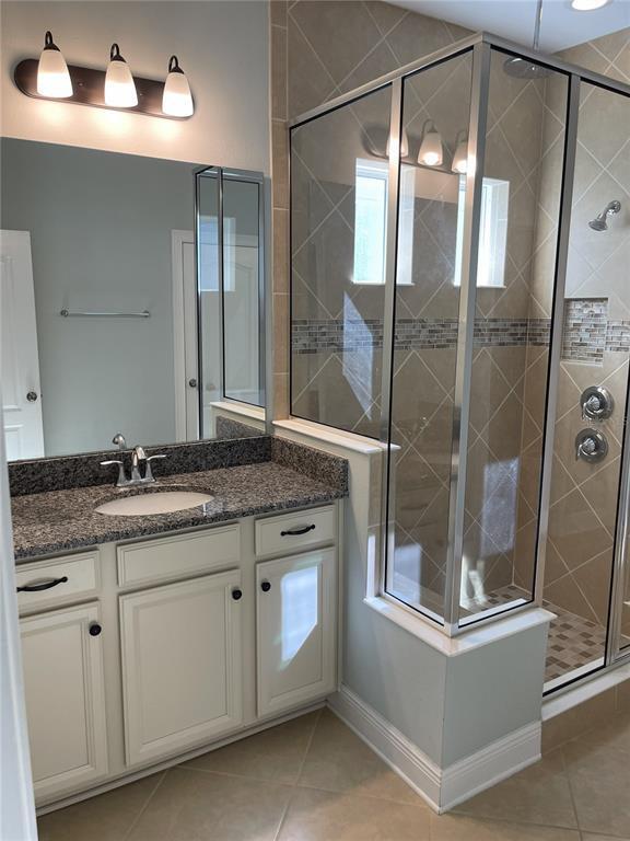 Building Photo - 2062 Redbay Ave