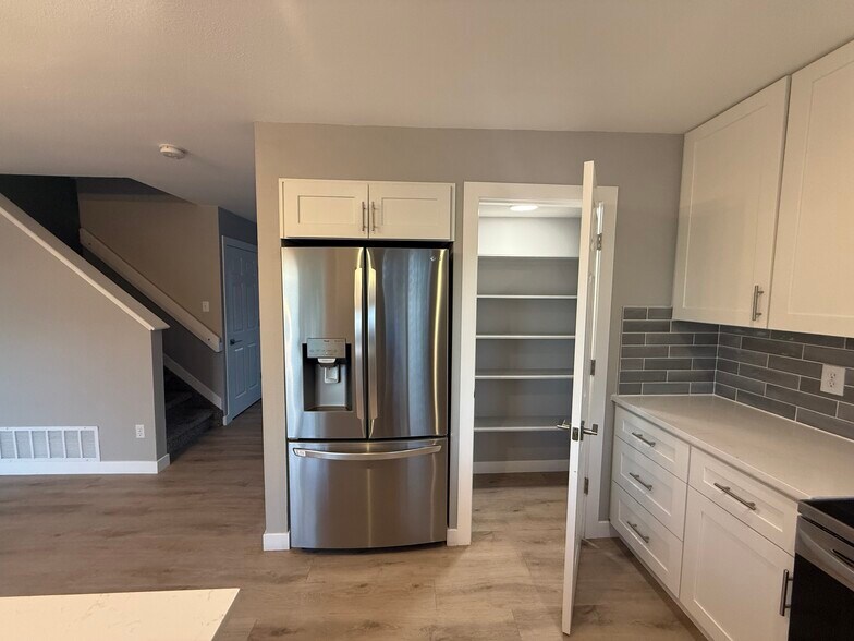 Kitchen/Pantry - 4054 S Himalaya Way