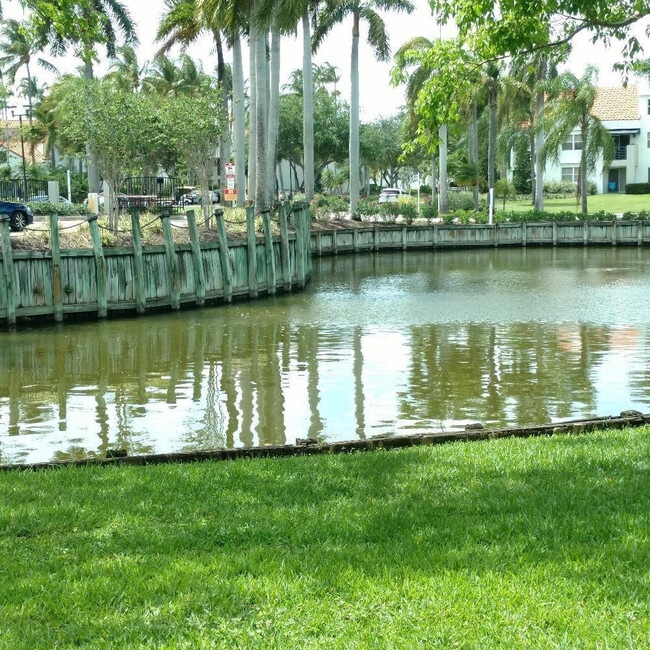 Building Photo - 2731 Ocean Club Blvd