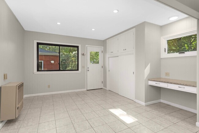 Building Photo - 1415 Nevada Ave