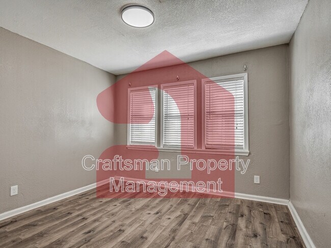 Building Photo - 2843 NW 18th St