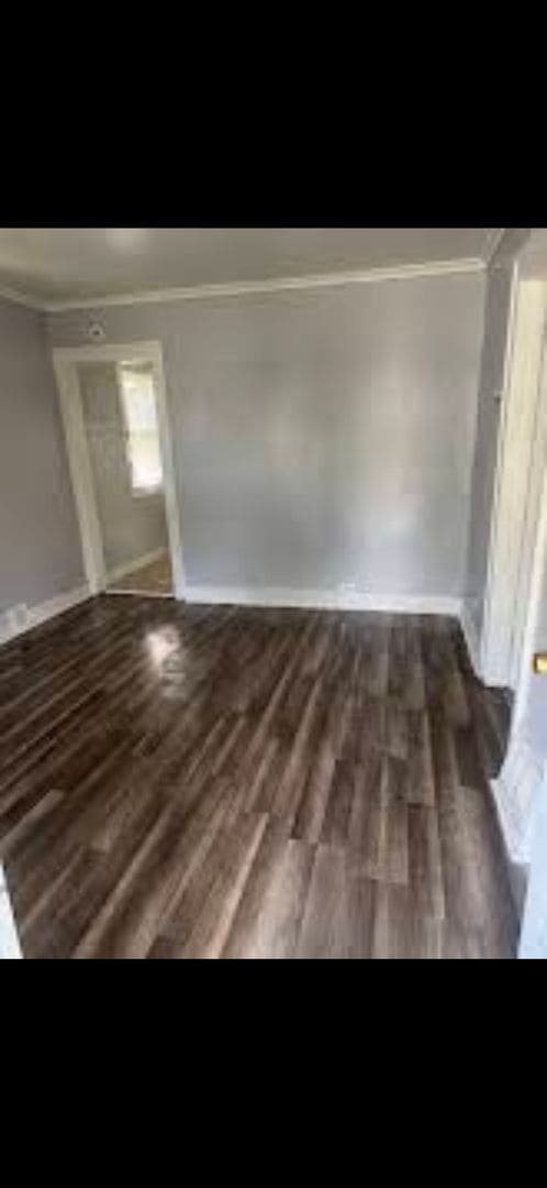 Building Photo - 3 bedroom 1 bath NEWLY RENVATED home