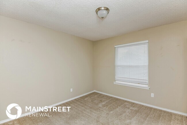 Building Photo - 6800 Penhurst Dr