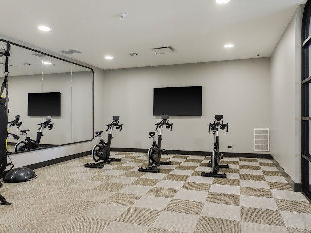 Building Photo - 250 McHenry Rd