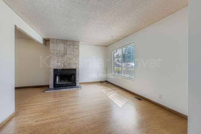 Building Photo - 3502 S Kittredge St