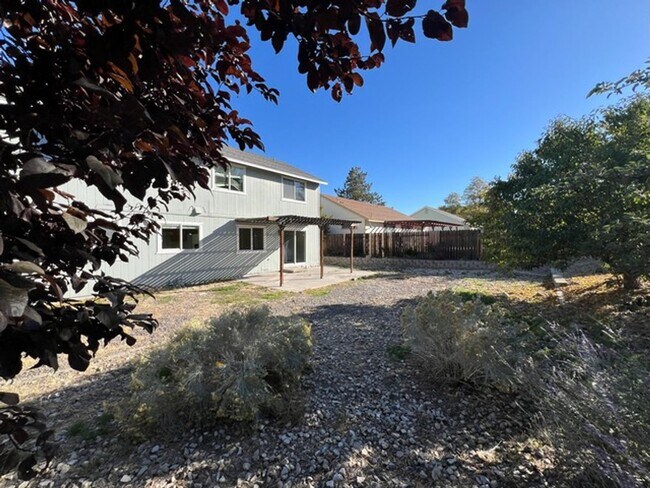 Building Photo -  Refreshed Four Bedroom House near Sliv...