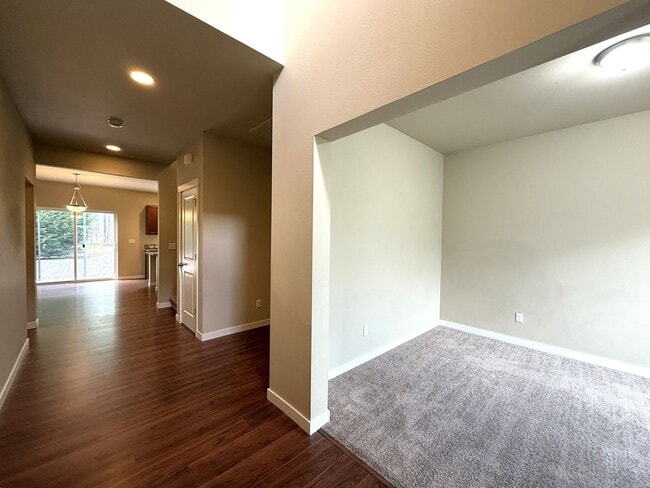 Building Photo - Beautiful 2-Story Monroe Home - Avail 8/20!