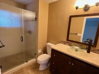 Building Photo - 4396 Glenpark Dr