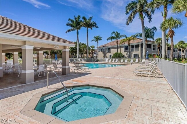 Building Photo - 2627 Somerville Loop