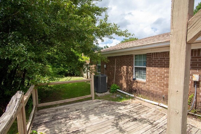 Building Photo - 36 Melinda Dr