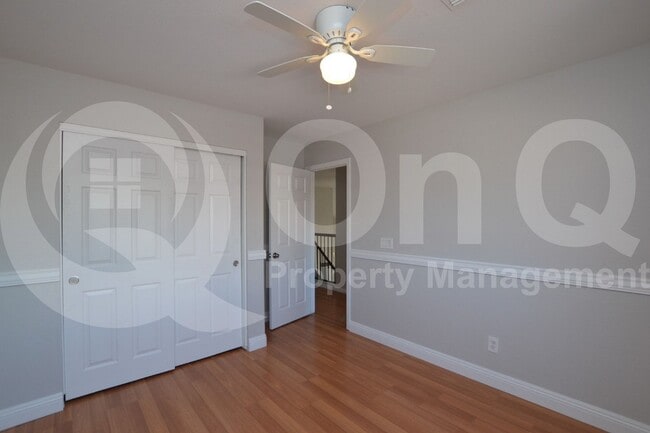 Building Photo - 487 W Calle Monte Vista