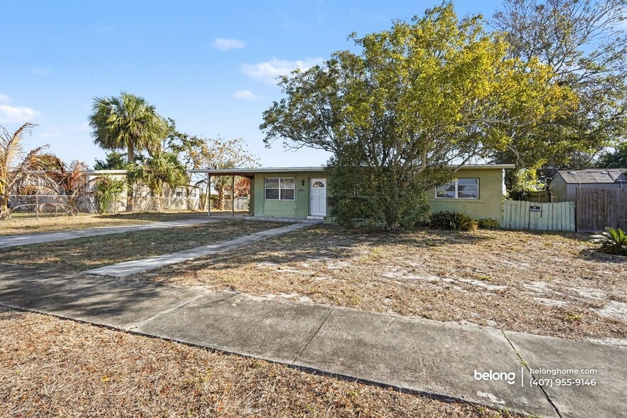 Building Photo - 865 Canada St NE