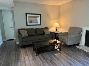Building Photo - 1 bedroom in Columbia SC 29223