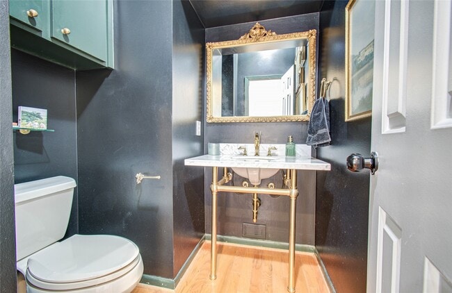 Building Photo - 15835 N Barkers Landing Rd