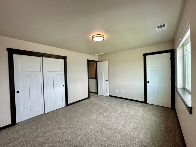 Building Photo - Newly Built 4-Bedroom Home | Chef’s Kitche...