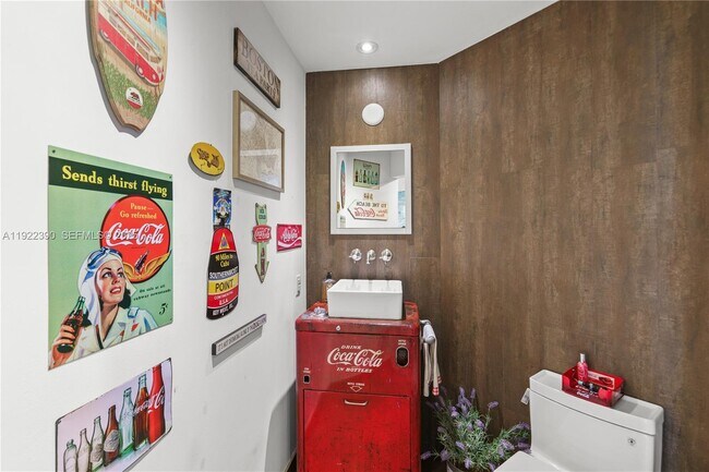 Building Photo - 60 SW 13th St