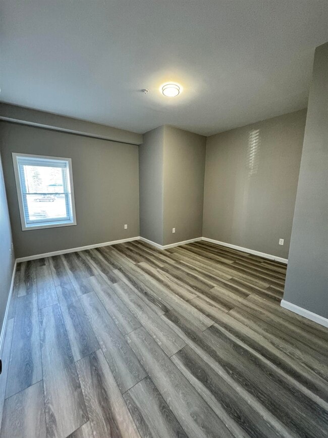 Building Photo - 45 Monarch Wy