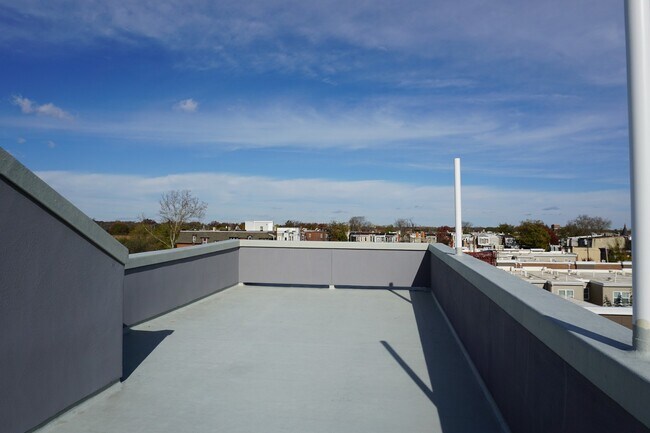 Building Photo - 3230 W Berks St