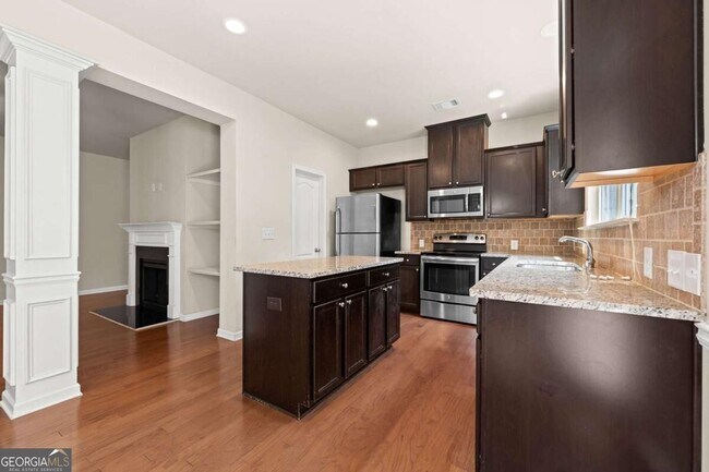 Building Photo - 2365 Bellyard Dr
