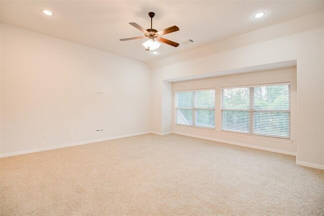 Building Photo - 163 N Almondell Way