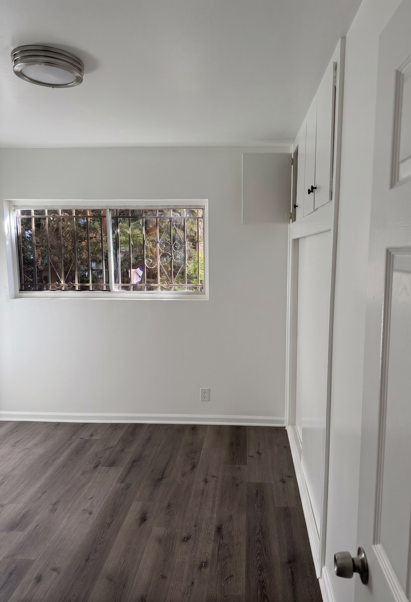 Building Photo - 2672 S Redondo Blvd