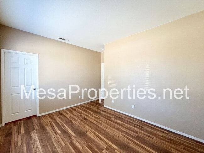 Building Photo - 14312 Sierra Grande St
