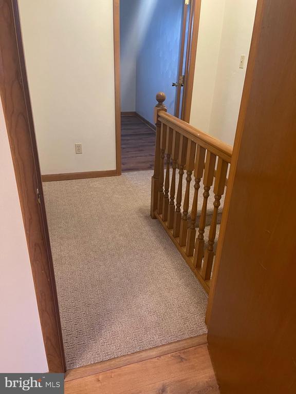 Building Photo - 14 Colonial Dr