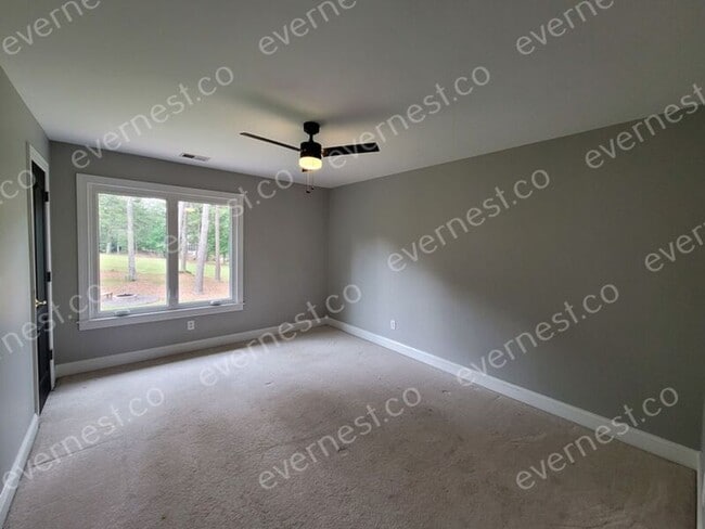 Building Photo - 398 Dunleven Manor Walk NE