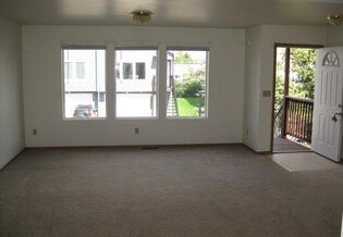 Building Photo - 1749 W Kagy Blvd