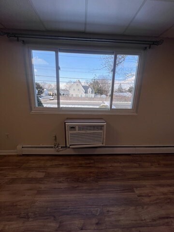 Building Photo - 215 Chelmsford St