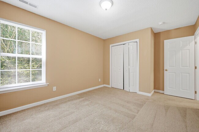 Building Photo - 3101 Sawyers Mill Dr