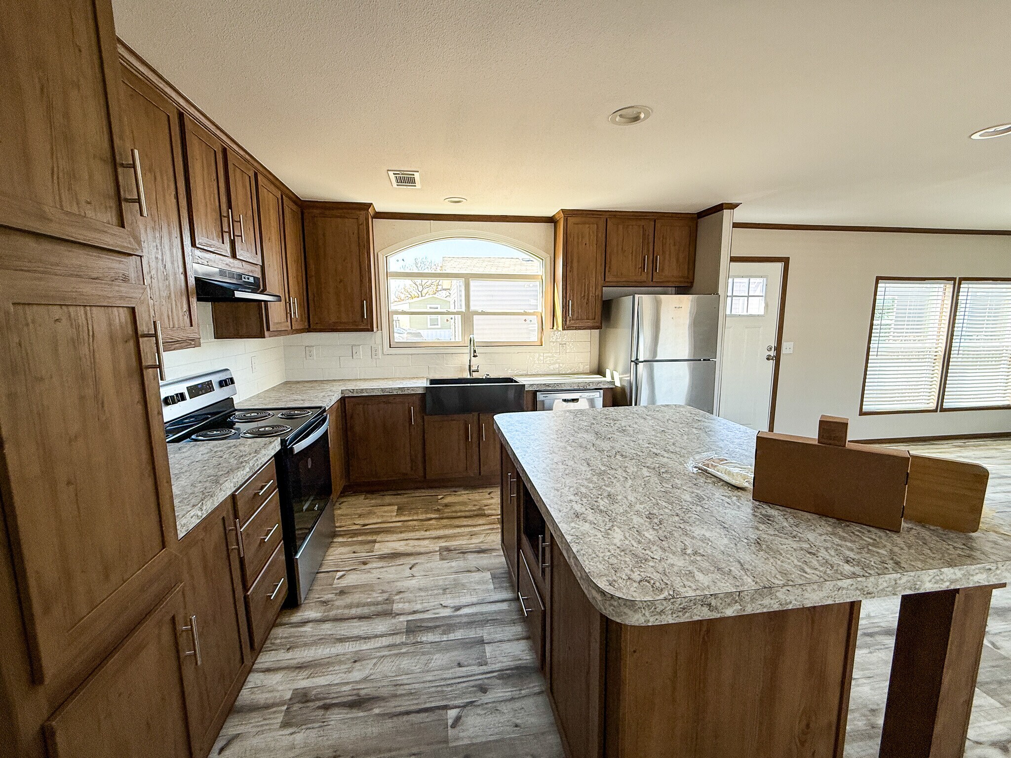 Building Photo - 132 Ponderosa Way